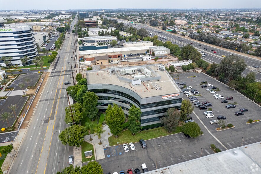 1025 W 190th St, Gardena, CA à louer - Aérien - Image 3 de 3