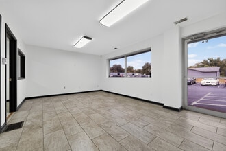 519-535 Industrial Dr, Carmel, IN for lease Interior Photo- Image 2 of 7