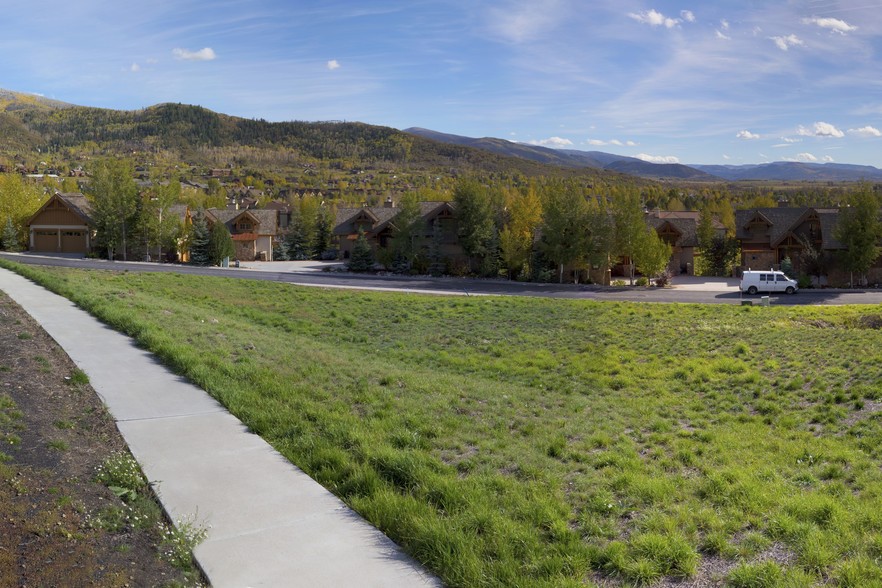 1422 Eagle Glen Dr, Steamboat Springs, CO for sale - Building Photo - Image 1 of 1