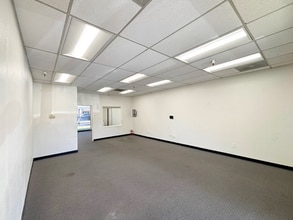 1250 Harbor Blvd, West Sacramento, CA à louer Photo intérieure- Image 2 de 9