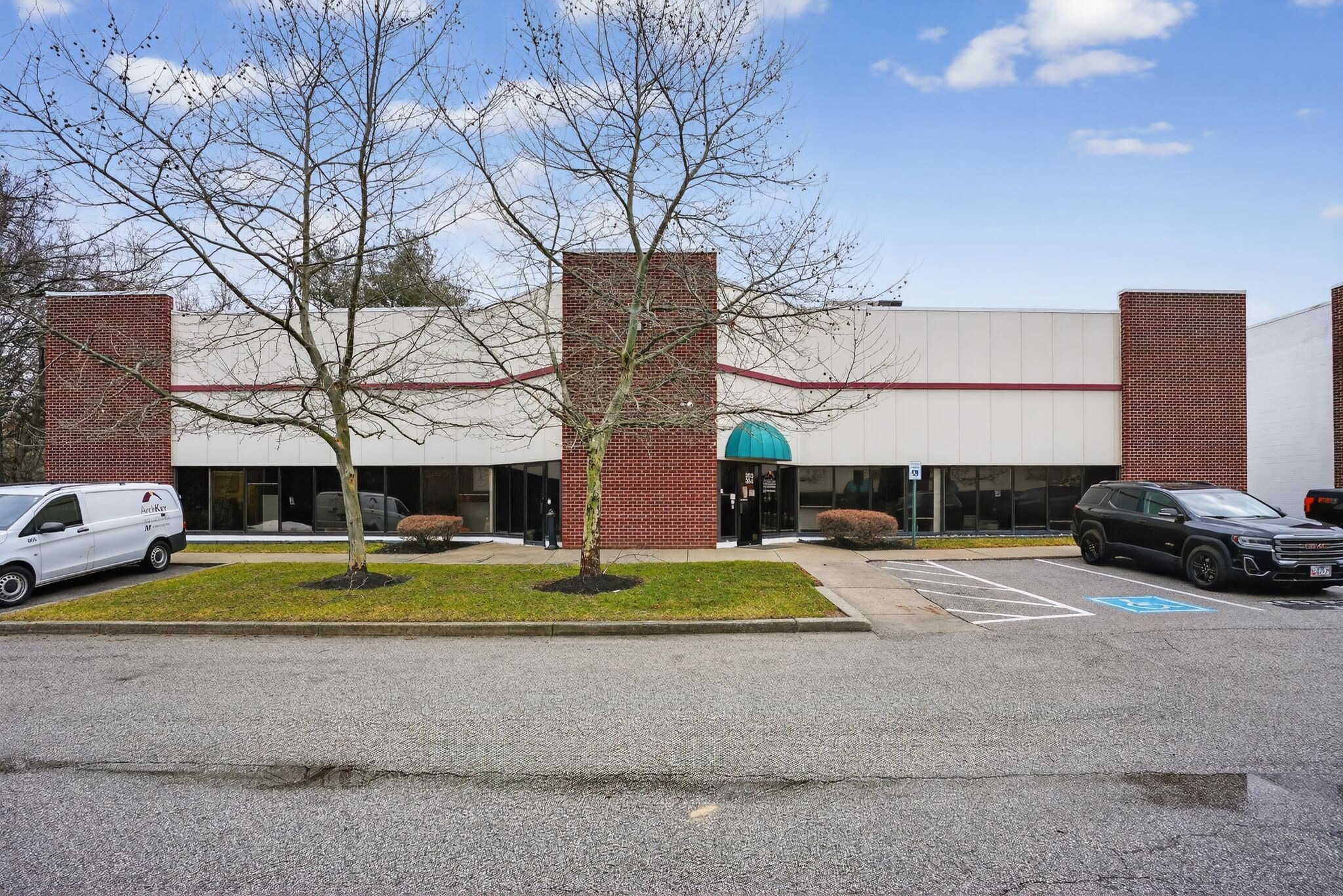 16000 Trade Zone Ave, Upper Marlboro, MD for lease Primary Photo- Image 1 of 34