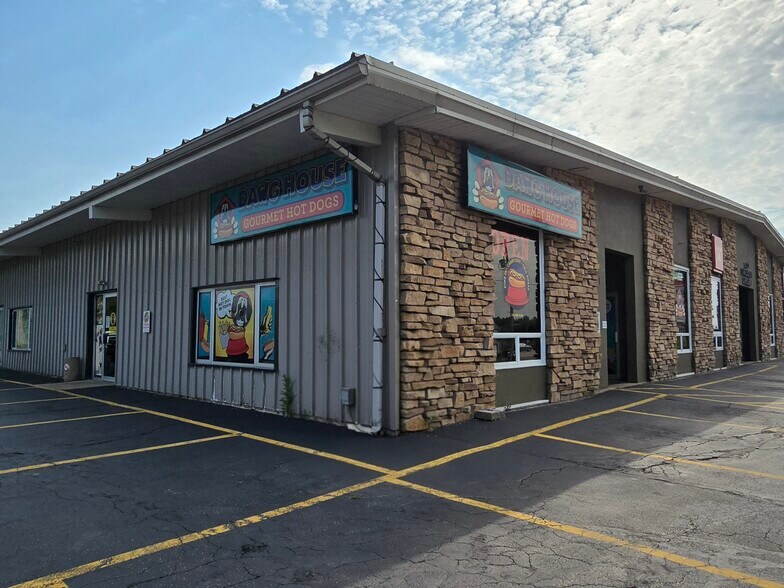 4111 Schofield Ave, Schofield, WI à louer - Photo du bâtiment - Image 2 de 12