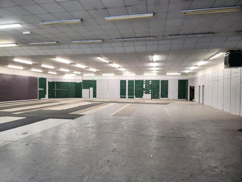 32 Waterloo Rd, Stoke On Trent à louer - Photo du bâtiment - Image 3 de 10