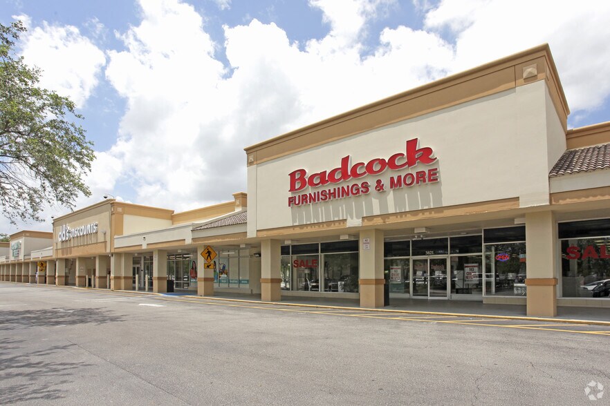 3801-3951 W Broward Blvd, Plantation, FL for lease - Building Photo - Image 2 of 9