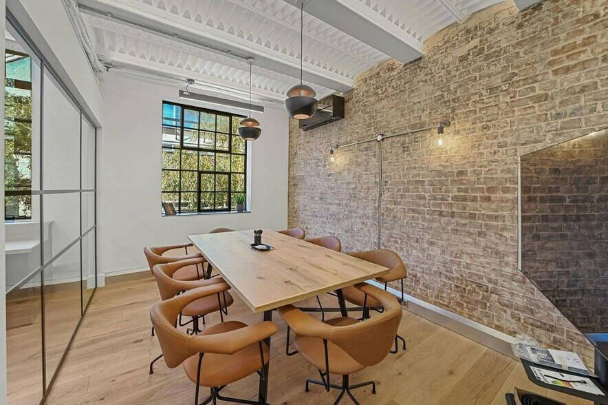 18 East Tenter St, Londres à louer - Photo du bâtiment - Image 2 de 16