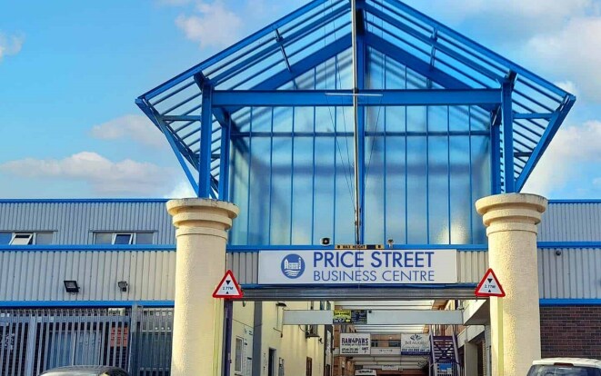 Price St, Birkenhead à louer - Photo du bâtiment - Image 2 de 10