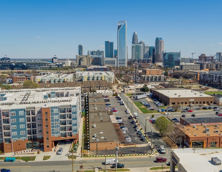 1406-1438 Winnifred St, Charlotte, NC for lease - Building Photo - Image 1 of 5