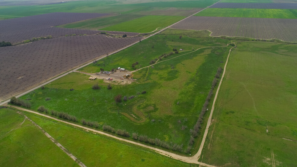 41605 Sutter Ave, Coalinga, CA à vendre - Aérien - Image 3 de 19