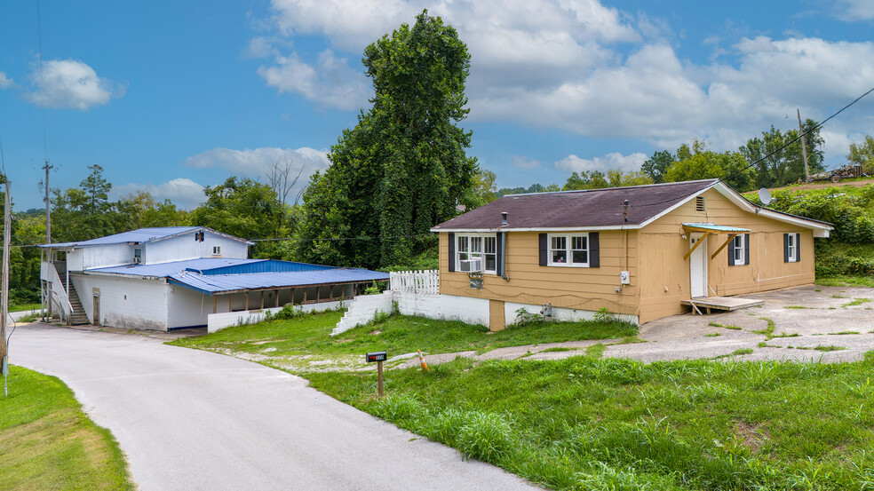 22 Unit Portfolio - Roane County, TN portfolio of 18 properties for sale on LoopNet.ca - Building Photo - Image 2 of 20