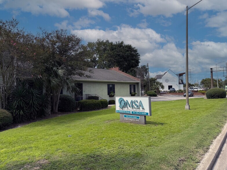 2320 Cosgrove Ave, North Charleston, SC à vendre - Photo principale - Image 1 de 7