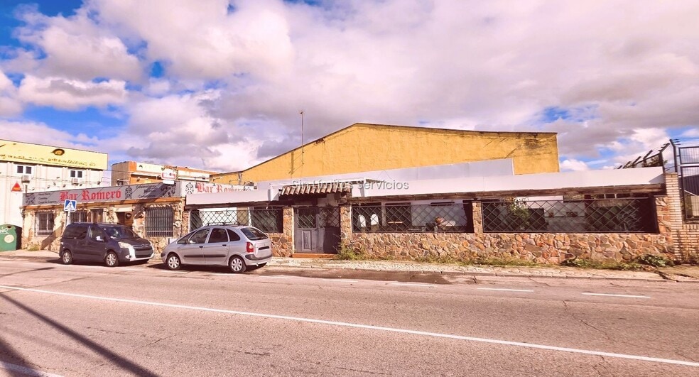 Retail in Fuenlabrada, Madrid for sale - Primary Photo - Image 1 of 22