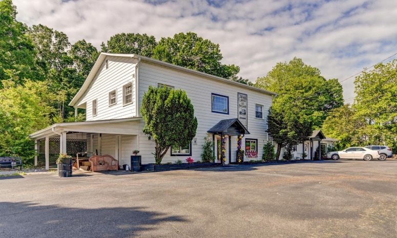 2770 W Lynchburg Salem Pky, Bedford, VA for sale Primary Photo- Image 1 of 2