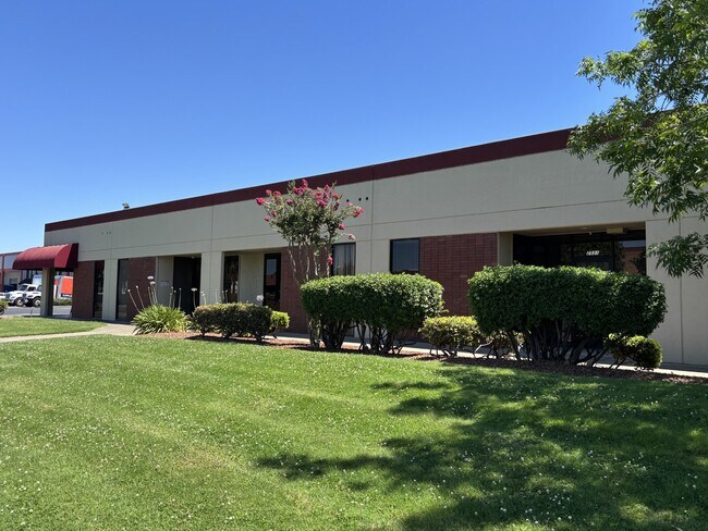 Plus de détails pour 2521-2551 Del Monte St, West Sacramento, CA - Industriel à louer