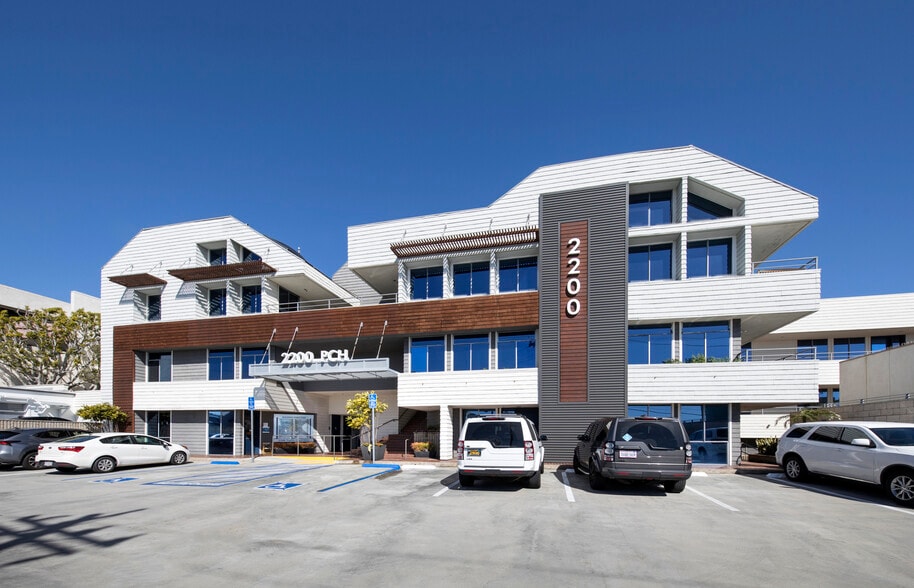 2200 Pacific Coast Hwy, Hermosa Beach, CA for lease - Building Photo - Image 3 of 18