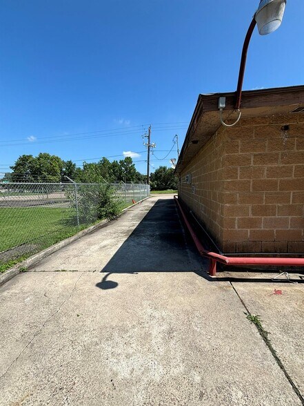 3810 Cavalcade St, Houston, TX à vendre - Photo du bâtiment - Image 2 de 11