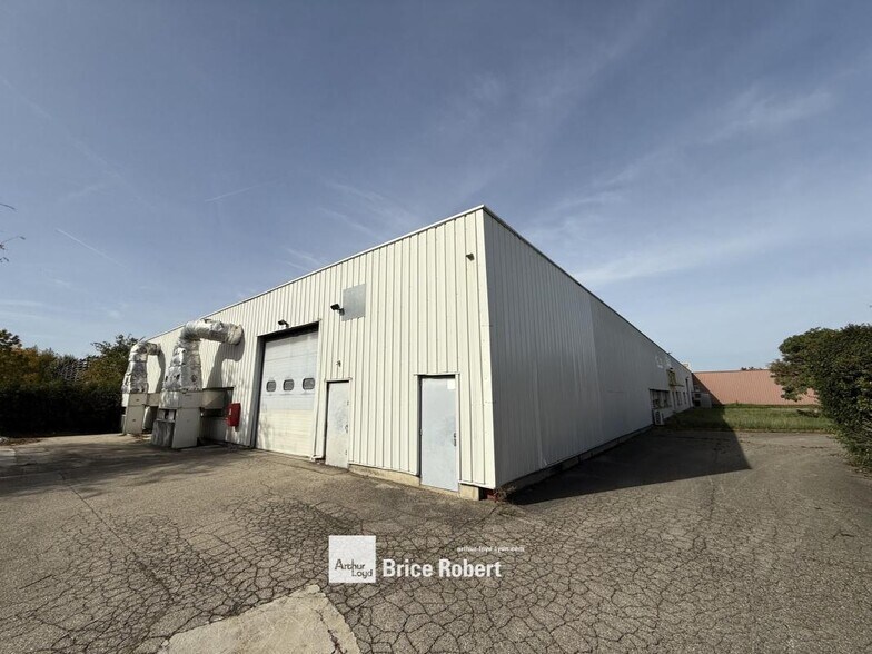 7 Allée Général Benoist, Bron à vendre - Photo du bâtiment - Image 1 de 5
