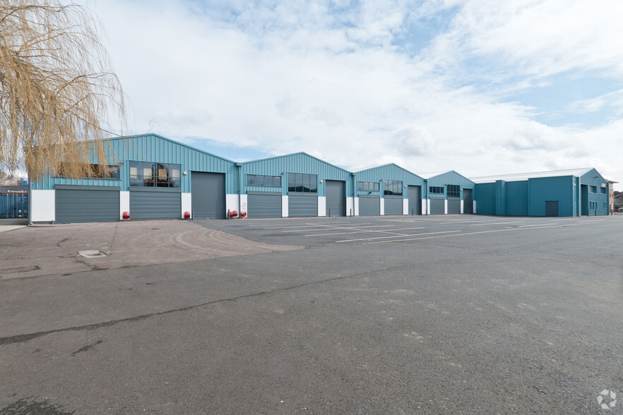 Valley Way, Market Harborough for lease - Building Photo - Image 2 of 5