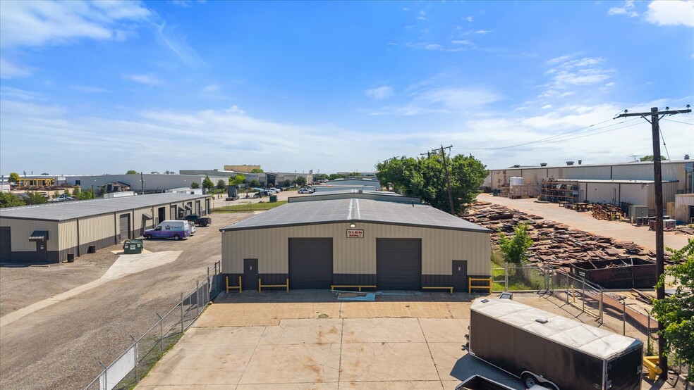 6th Ave Industrial Park portfolio of 4 properties for sale on LoopNet.ca - Building Photo - Image 2 of 24