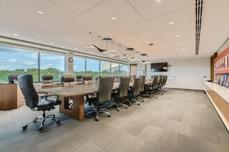 75 Tri State International, Lincolnshire, IL for lease Interior Photo- Image 2 of 7