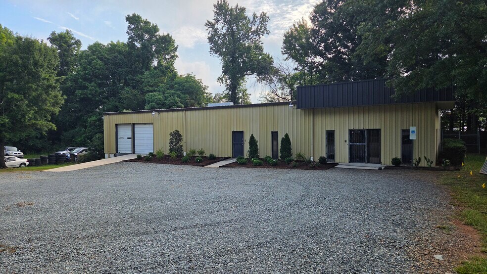 4000 Hartley St, Charlotte, NC à louer - Photo du bâtiment - Image 2 de 8