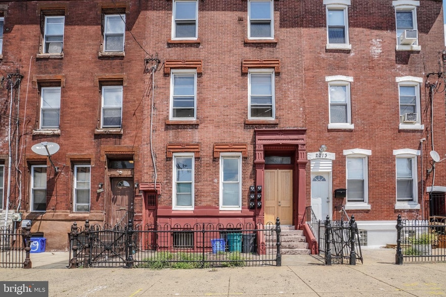 2011 E Allegheny Ave, Philadelphia, PA à vendre - Photo du bâtiment - Image 1 de 25