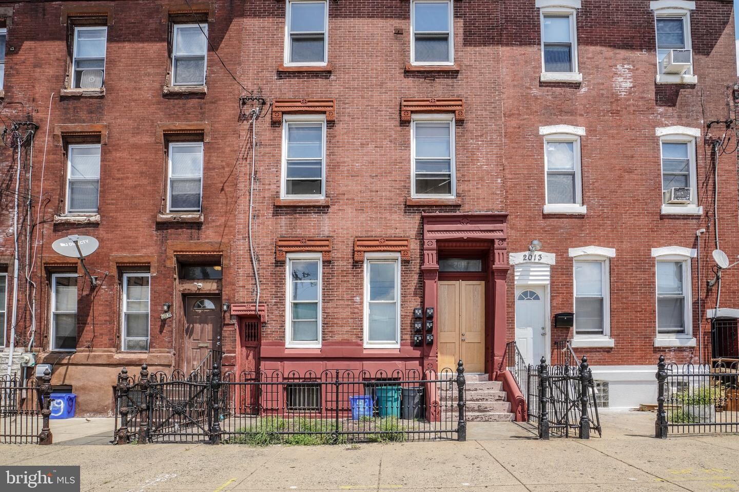 2011 E Allegheny Ave, Philadelphia, PA à vendre Photo du bâtiment- Image 1 de 26