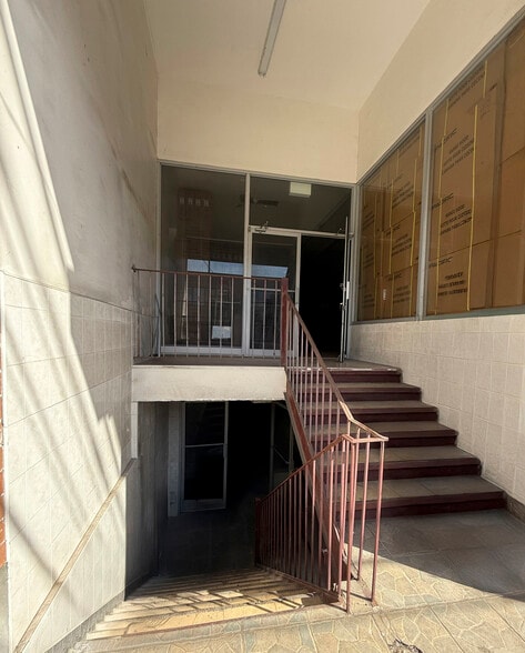 21-01 College Point Blvd, College Point, NY for lease - Building Photo - Image 2 of 10