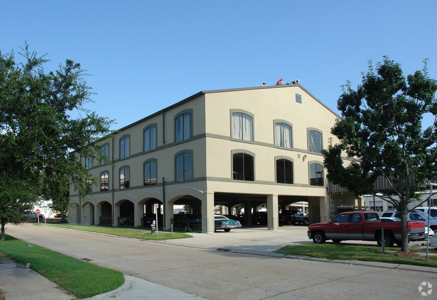 2901 N Causeway Blvd, Metairie, LA for sale - Building Photo - Image 3 of 14