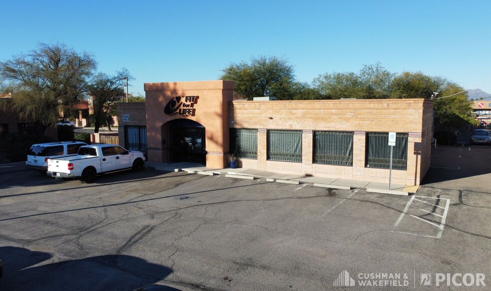 3525 N Campbell Ave, Tucson, AZ à louer - Photo du bâtiment - Image 2 de 7