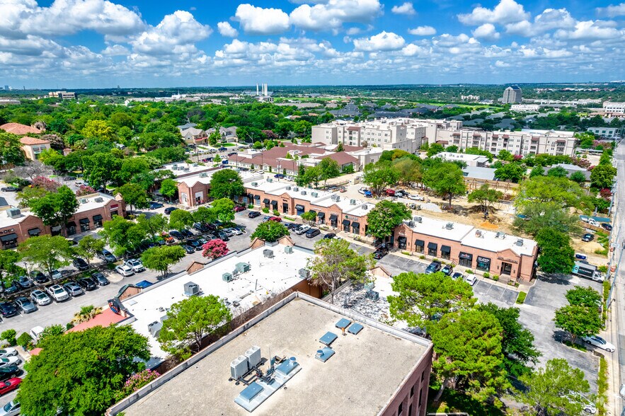 7959 Broadway St, San Antonio, TX for lease - Aerial - Image 2 of 21