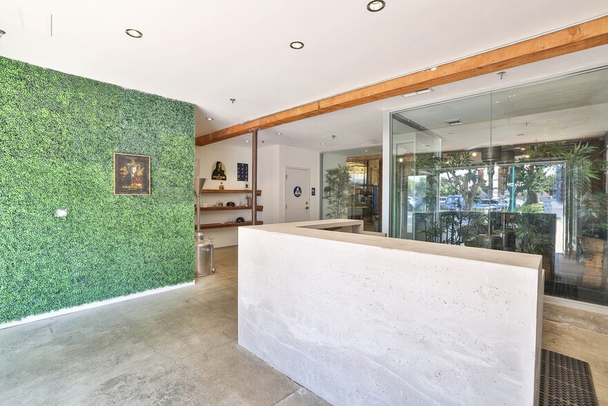 22549-22551 Foothill Blvd, Hayward, CA for sale - Interior Photo - Image 2 of 14