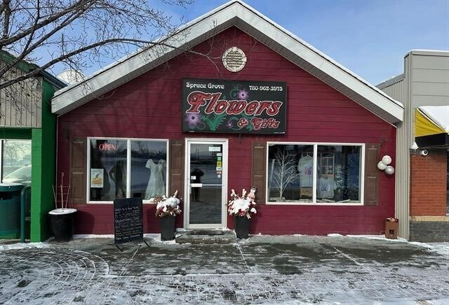 321 First Ave, Spruce Grove, AB for sale - Building Photo - Image 1 of 1