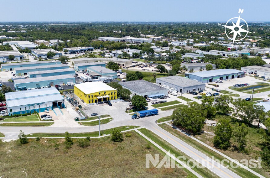 4501-4665 SE Federal Hwy, Stuart, FL à vendre - Photo du bâtiment - Image 3 de 7