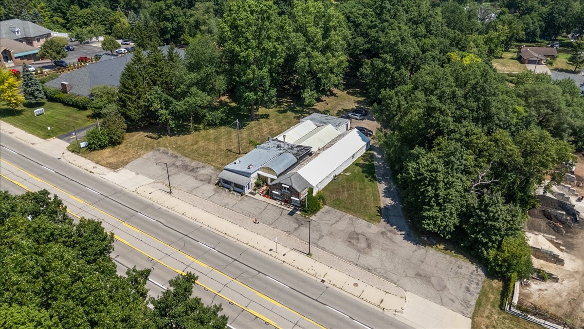 5992 Dixie Hwy, Village of Clarkston, MI for sale Building Photo- Image 1 of 18