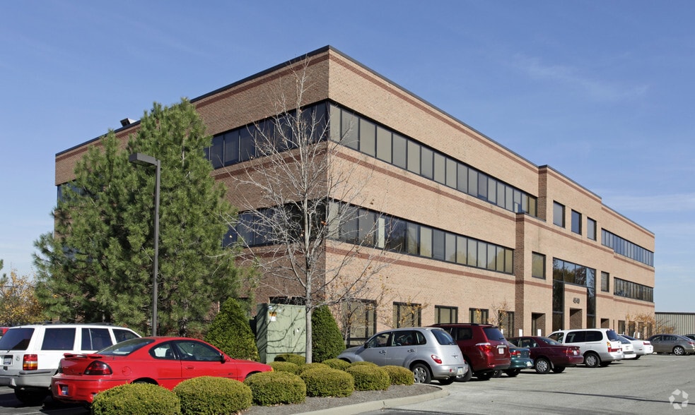 4540 Cooper Rd, Blue Ash, OH for lease - Primary Photo - Image 1 of 2