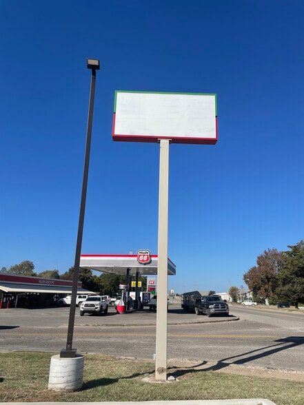 203 E Highway 1, Allen, OK à louer - Photo du bâtiment - Image 3 de 3