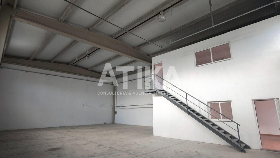 Carrer de la Cova de la Hedra, 13, Ontinyent, Valencia for lease - Interior Photo - Image 1 of 9