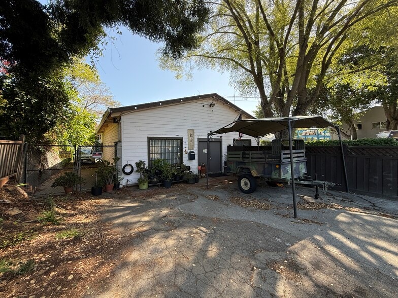 1879 Woodland Ave, Palo Alto, CA for sale - Building Photo - Image 2 of 6