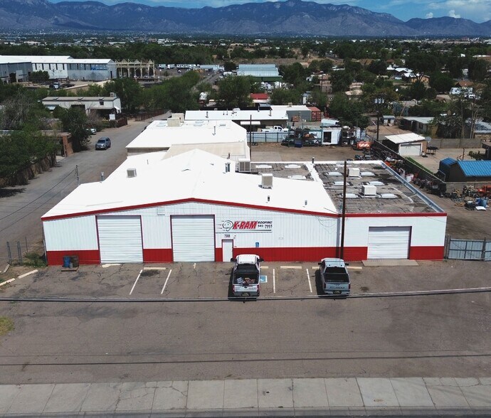 7008 2nd St NW, Albuquerque, NM à louer - Photo du bâtiment - Image 2 de 10