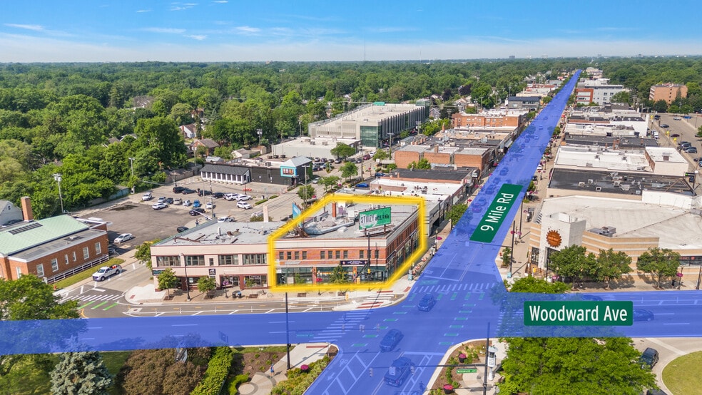 22757 Woodward Ave, Ferndale, MI for lease - Building Photo - Image 2 of 3