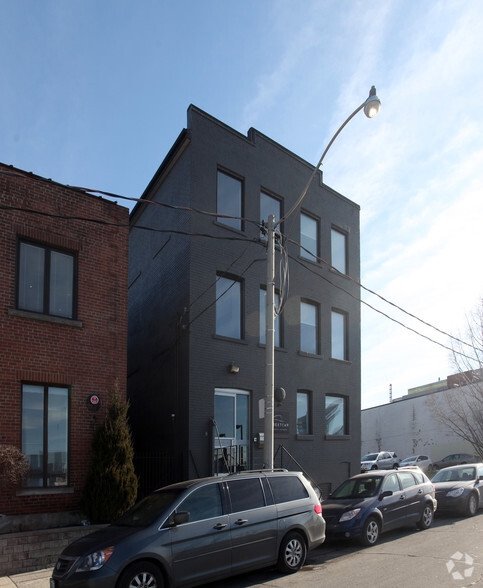 43 Davies Ave, Toronto, ON for lease - Building Photo - Image 2 of 27