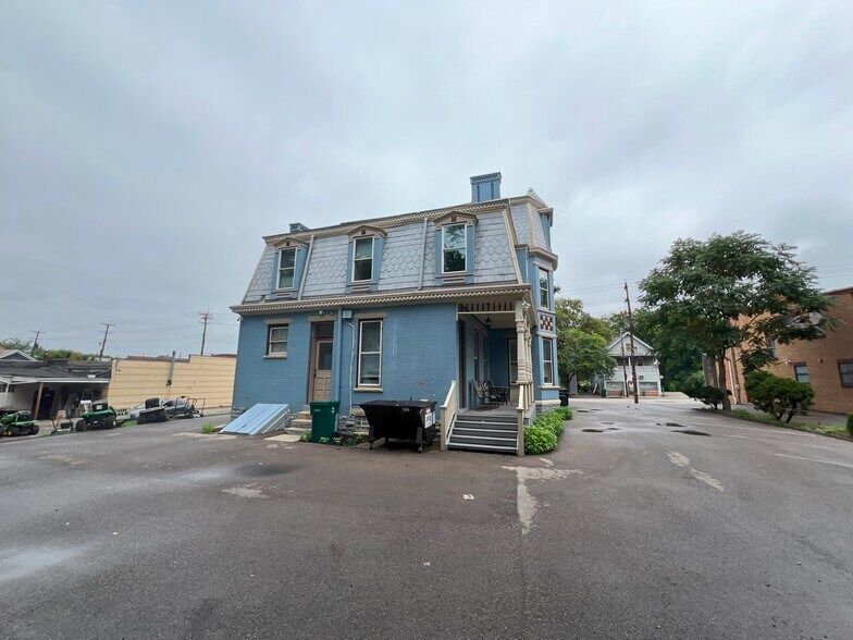 6111 Madison Rd, Cincinnati, OH à vendre - Photo du bâtiment - Image 3 de 28