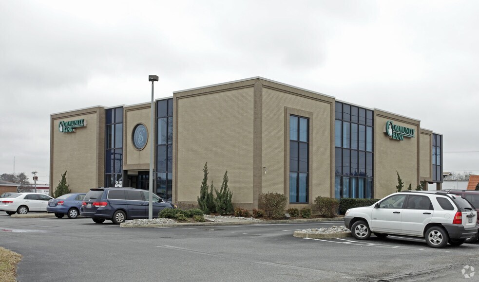 621 Nevan Rd, Virginia Beach, VA à vendre - Photo principale - Image 1 de 5