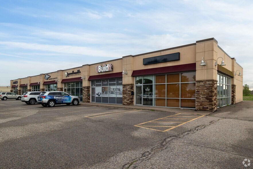 11124 E 28th St N, Wichita, KS à louer - Photo principale - Image 1 de 3