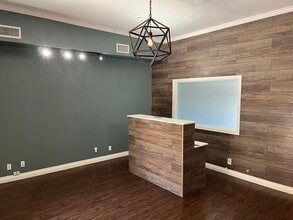 5241 E 2nd St, Long Beach, CA for lease Interior Photo- Image 2 of 4