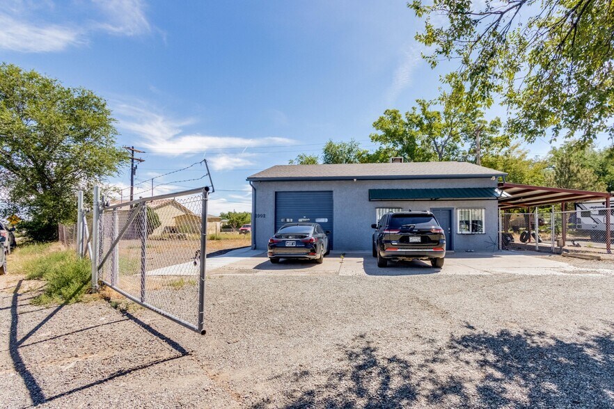 1992 Aspen Cir, Pueblo, CO à vendre - Photo du bâtiment - Image 2 de 22
