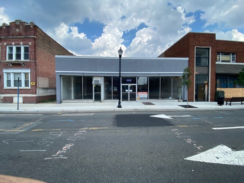 402-406 Main St, Hackensack, NJ à louer - Photo du bâtiment - Image 2 de 3
