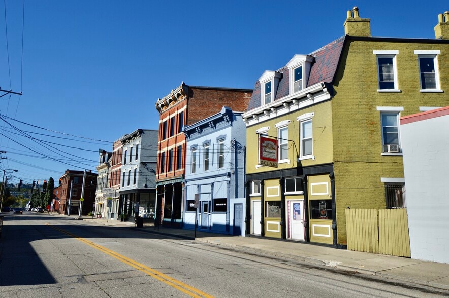 254 W Pike St, Covington, KY for lease - Building Photo - Image 2 of 14