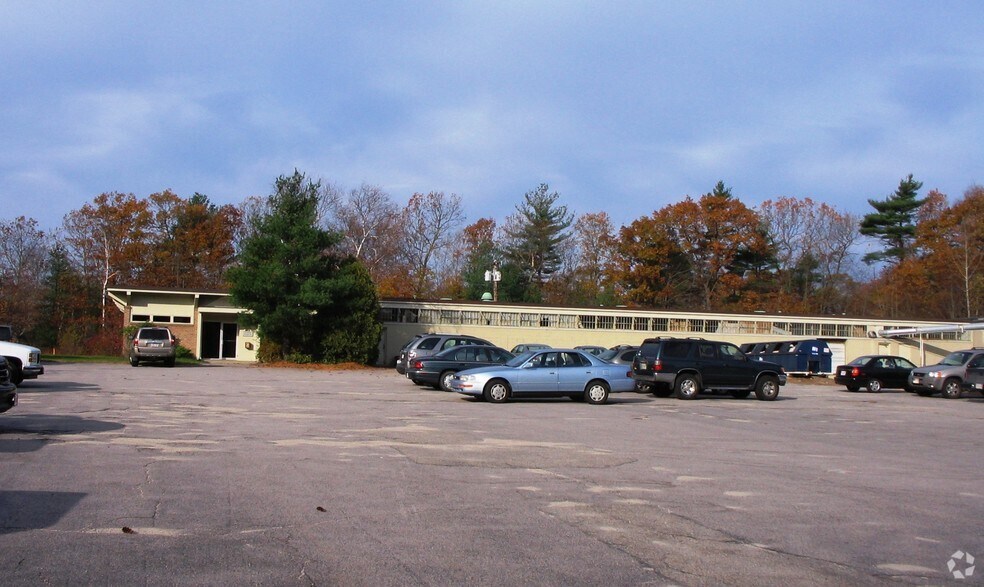 60 Sharp St, Hingham, MA à louer - Photo du bâtiment - Image 2 de 12