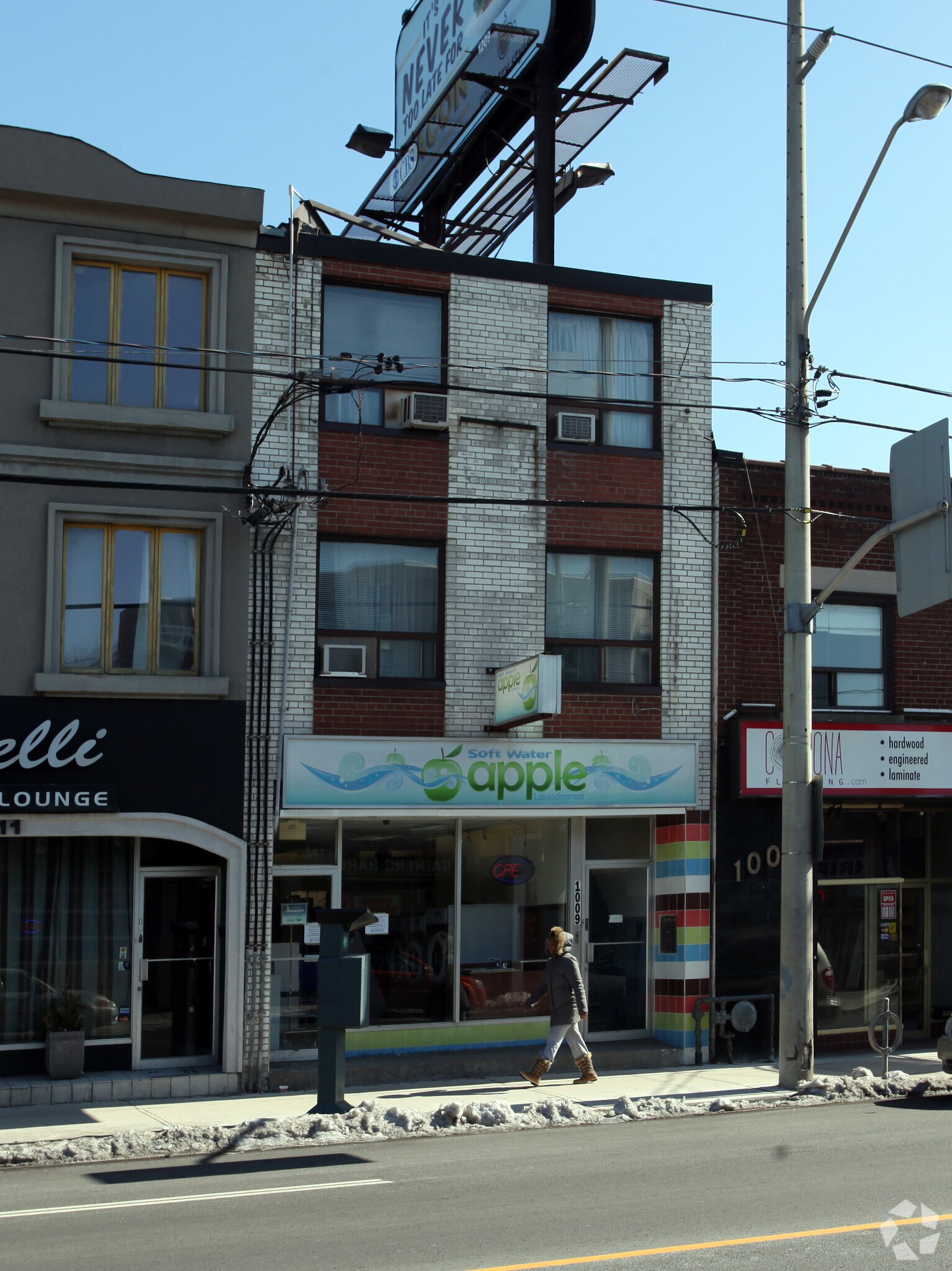 1009 Pape Ave, Toronto, ON à vendre Photo principale- Image 1 de 1